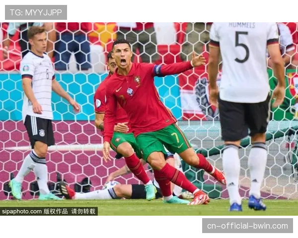 曼联全球搜罗新星，18岁墨西哥前锋奥罗斯科成最新签约